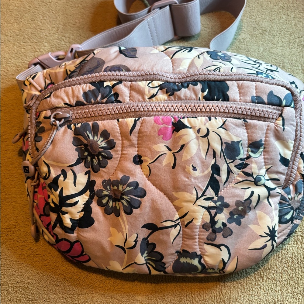 Vera Bradley Floral Quilted belt Bag